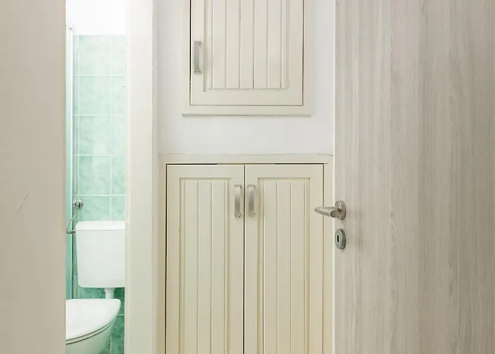 아파트 With Wifi Stinjan, - 24743 *